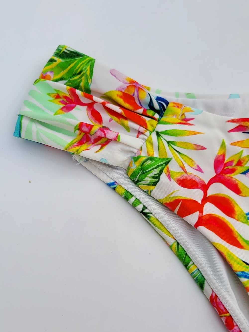Agua Menta Tropical Floral Bikini Set Size Small Runs Small - Picture 7 of 15